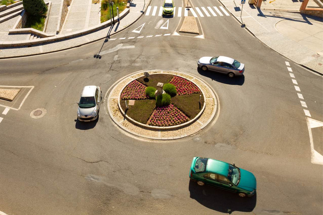 Comment mettre les clignotants sur les ronds-points ?
