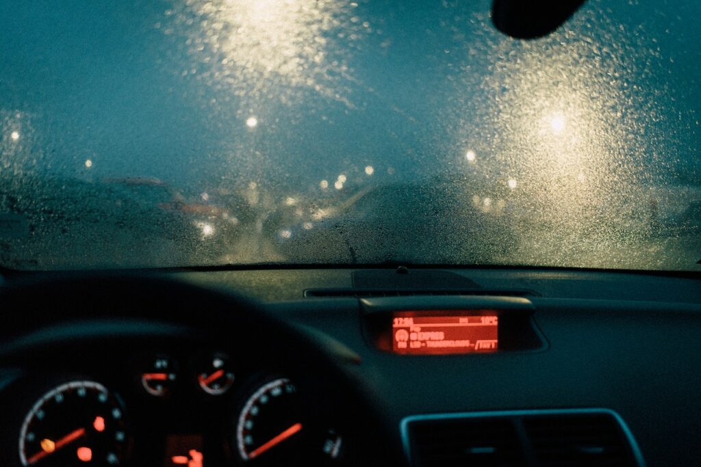 Aquaplaning :  Que faire ? Comment puis-je l'éviter ?