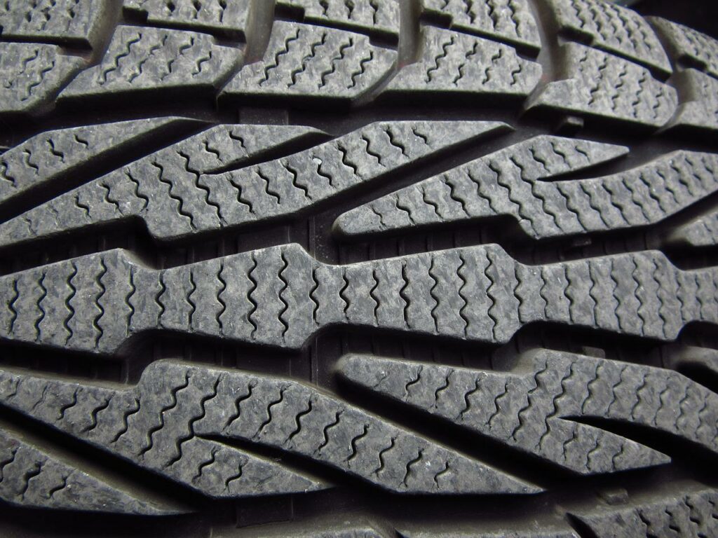 Pneus d’été vs all season: comparaison Confortauto